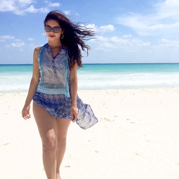 Swim cover-up - Picture 1 of 2